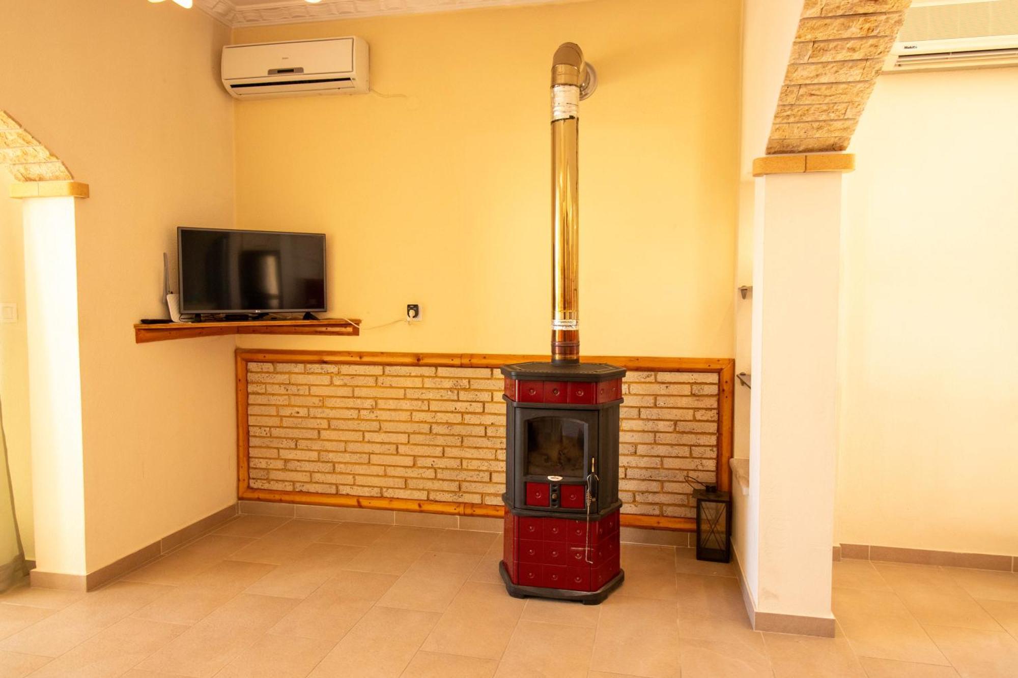 Tassos Village House Moraitika Exterior photo